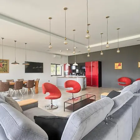 Mediterraneo Villa *