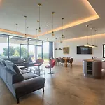 Mediterraneo By Istra Vacation Villa *